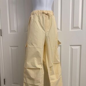 Dolls Kill NOVACANCY yellow cargo pants #cargo #streetwear